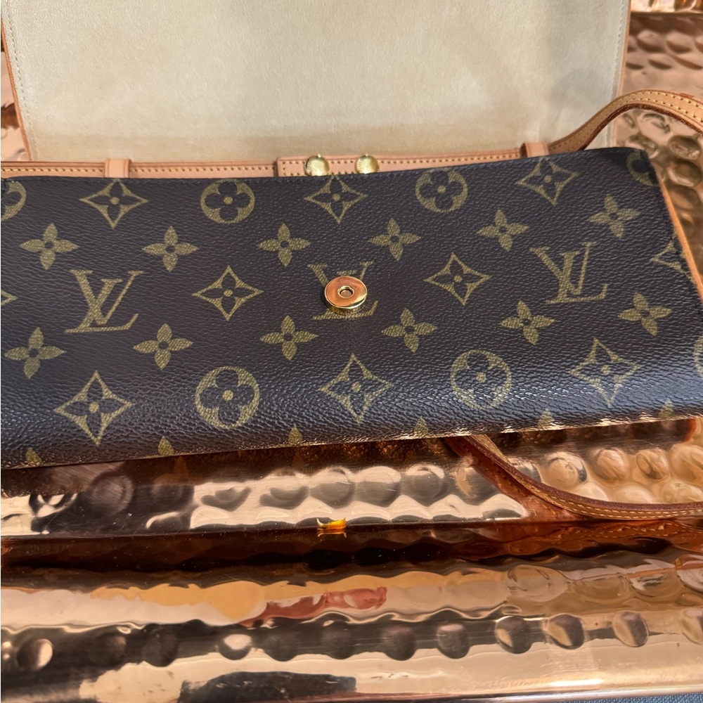 💯Authentic Louis Vuitton Monogram Twin GM Pochette - Picture 4 of 9